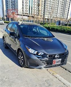 نيسان فيرسا